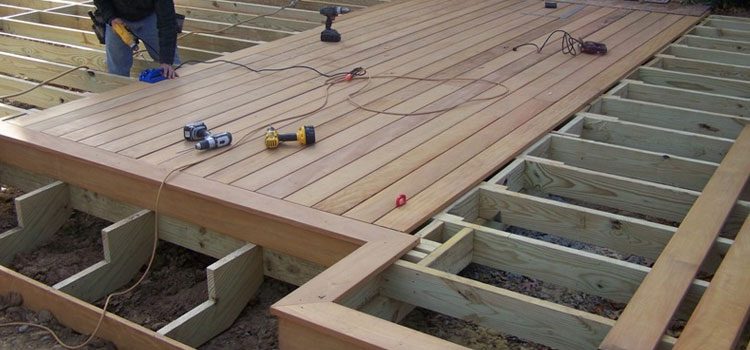 Wood Deck Builders in Valley Village, CA